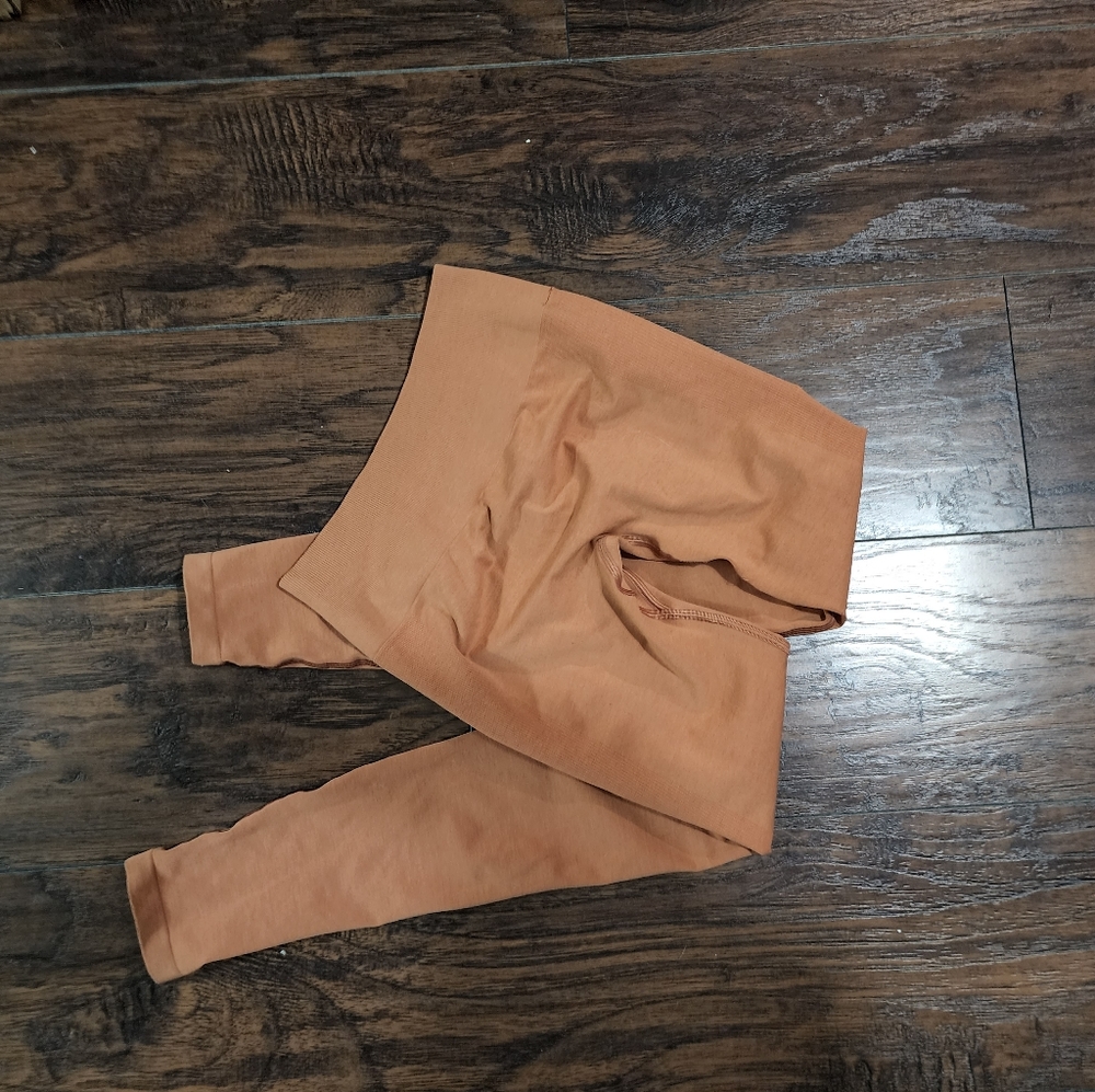 Amplify Leggings